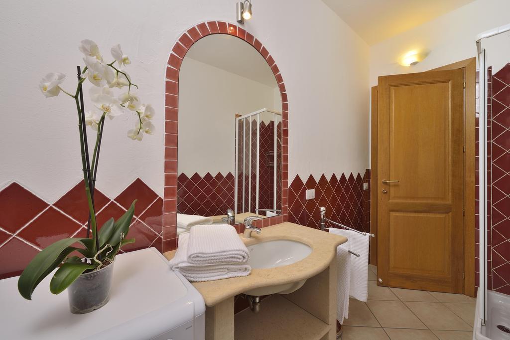 Residence Le Zagare San Teodoro  Bagian luar foto