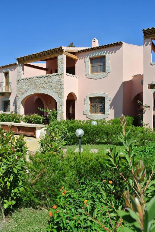 Residence Le Zagare San Teodoro  Bagian luar foto